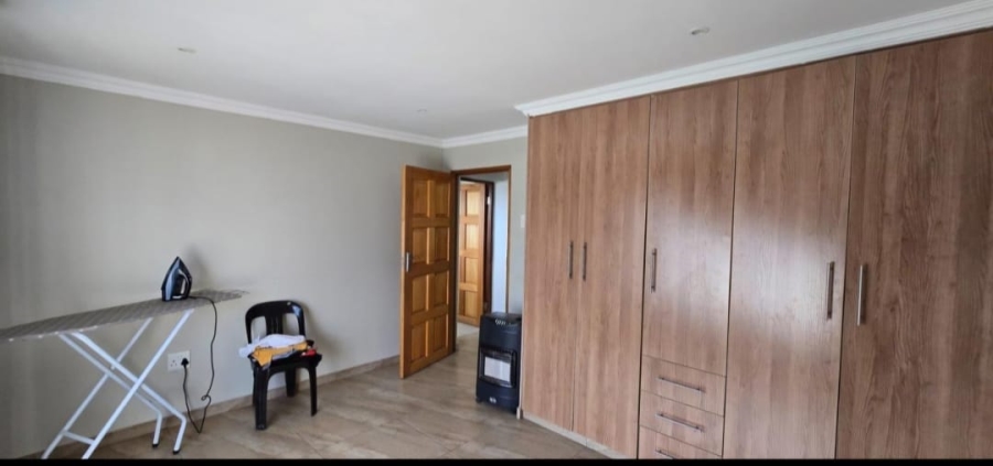 4 Bedroom Property for Sale in Vaalpark Free State